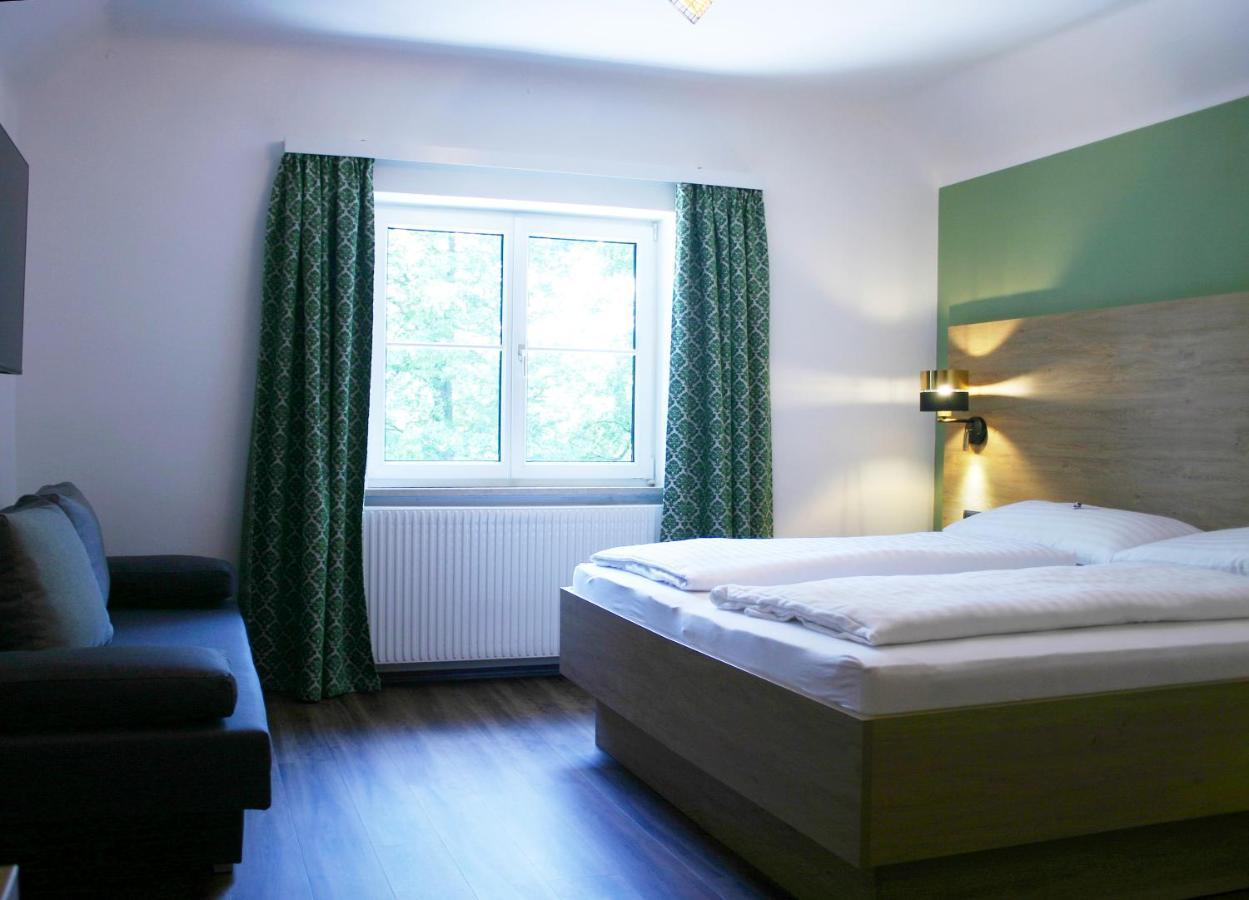 トローファイアッハ Gloegglhof Bed & Breakfast エクステリア 写真